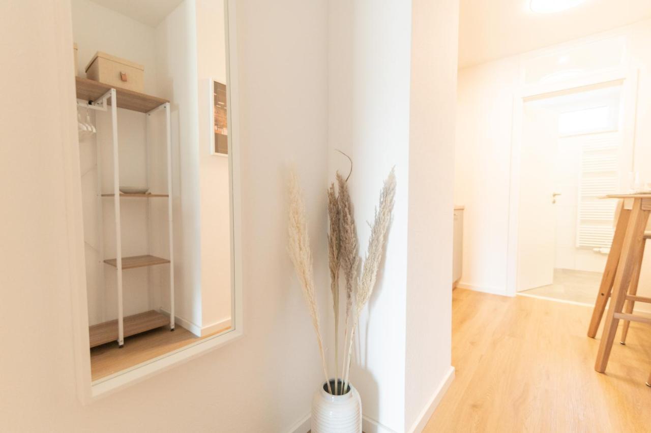 Peter Apartments - Apartment Mit Eigenem Eingang I 30Qm I Zentrale Lage I Bad I Kueche I Terrasse I Tv Fulda Ngoại thất bức ảnh